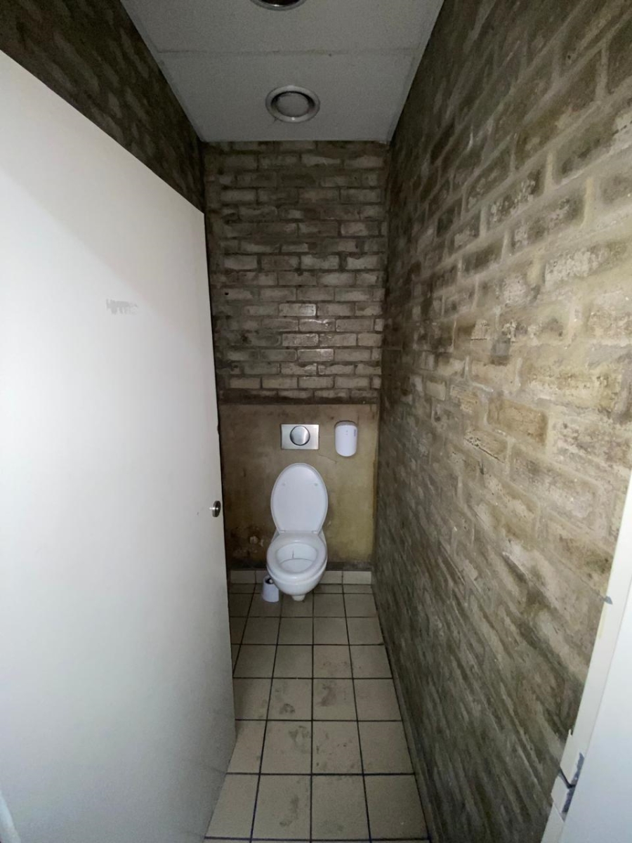 To Let commercial Property for Rent in Brackenfell Central Western Cape